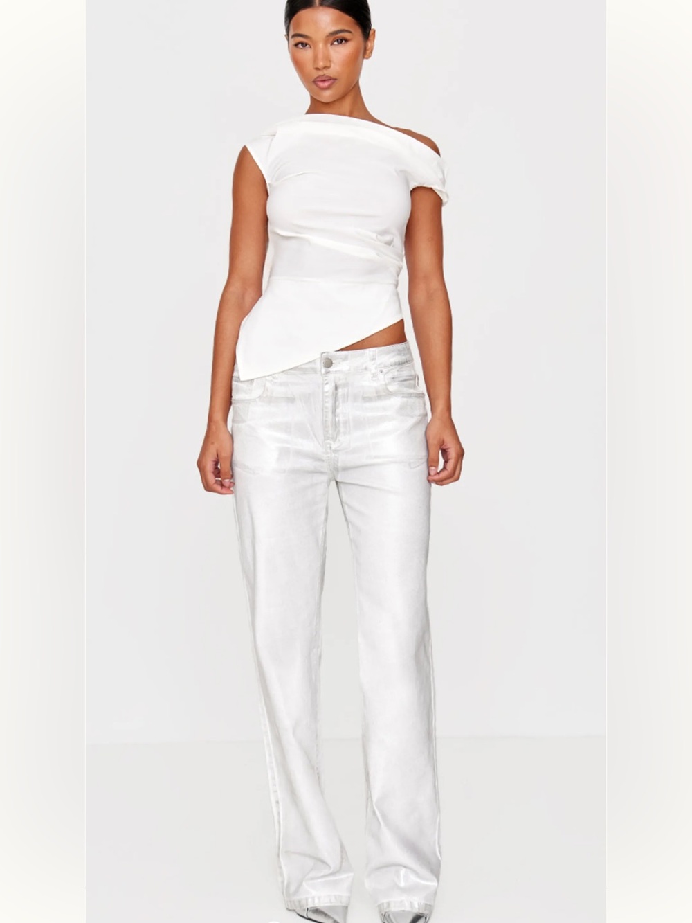 PrettyLittleThing Metallic Effect Low Rise Wide Leg Jeans